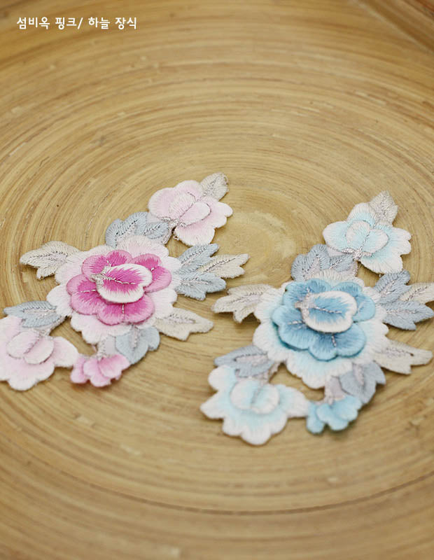 パステル刺繍1